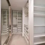 Luxury Boutique Designer Apartment- Tube Access- Zone 1
