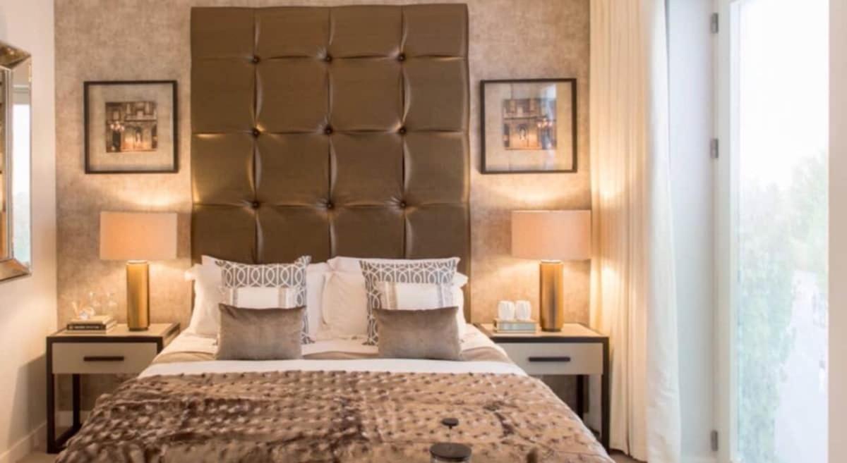 Luxury Boutique Designer Apartment- Tube Access- Zone 1 * Londra