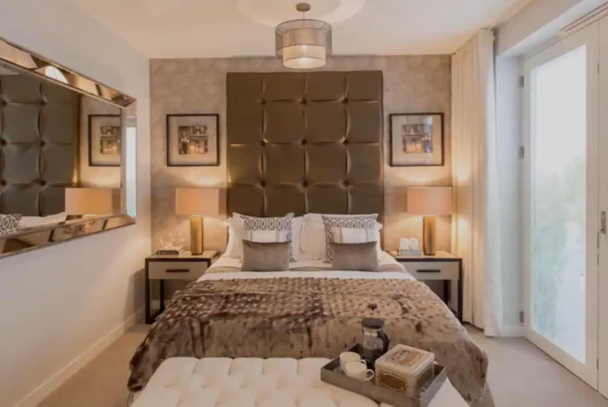 Luxury Boutique Designer Apartment- Tube Access- Zone 1 * Londra